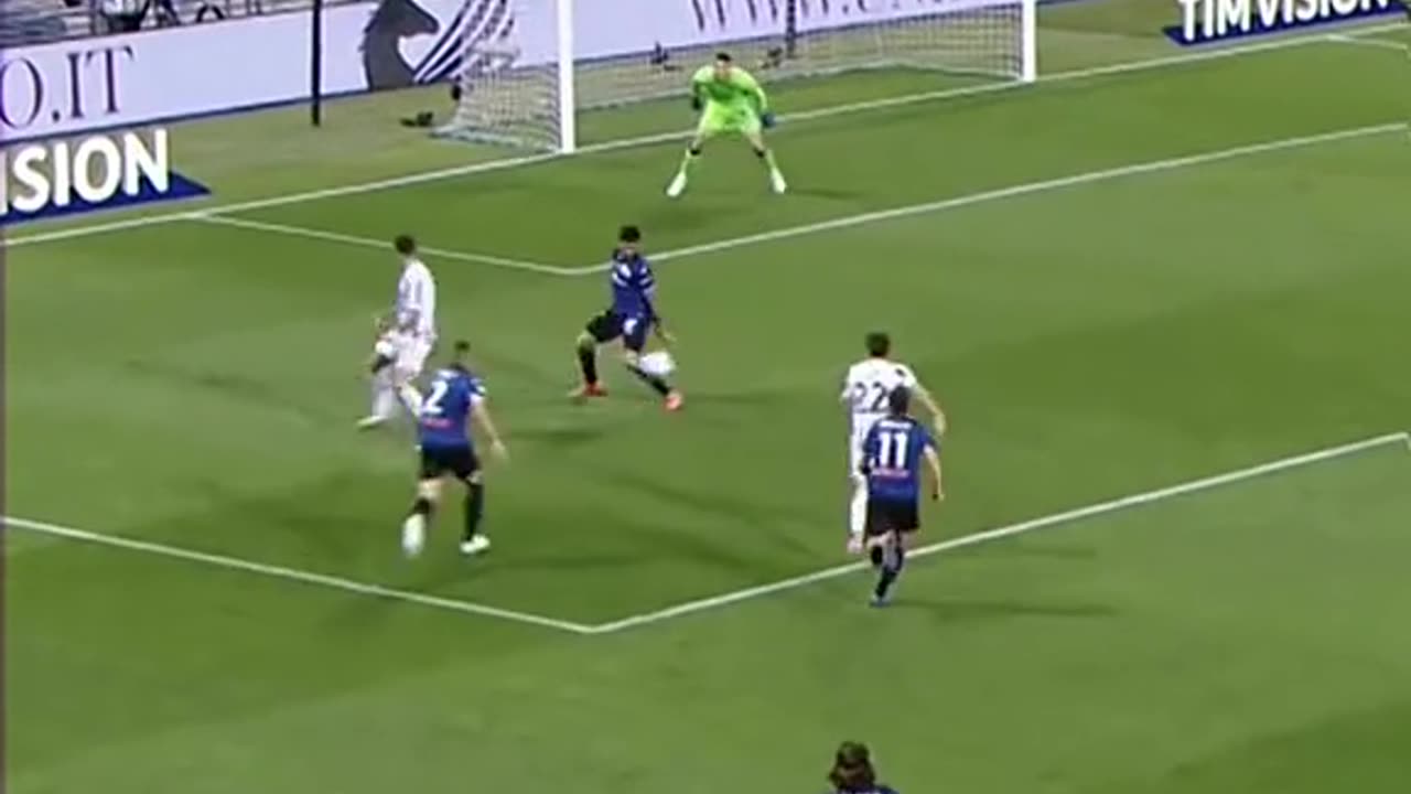 Let's take another look at Juve's style, no one can beat him