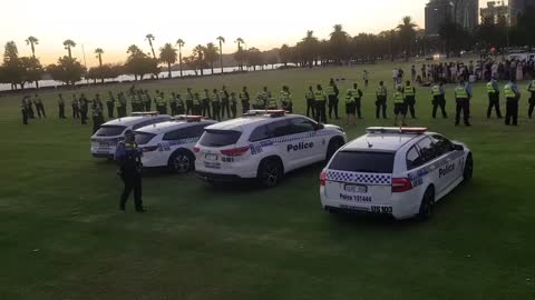 Western Australian polices abused their power threatened picnicking crowd