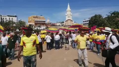 Cartageneros se toman el centro para protestar contra la reforma tributaria