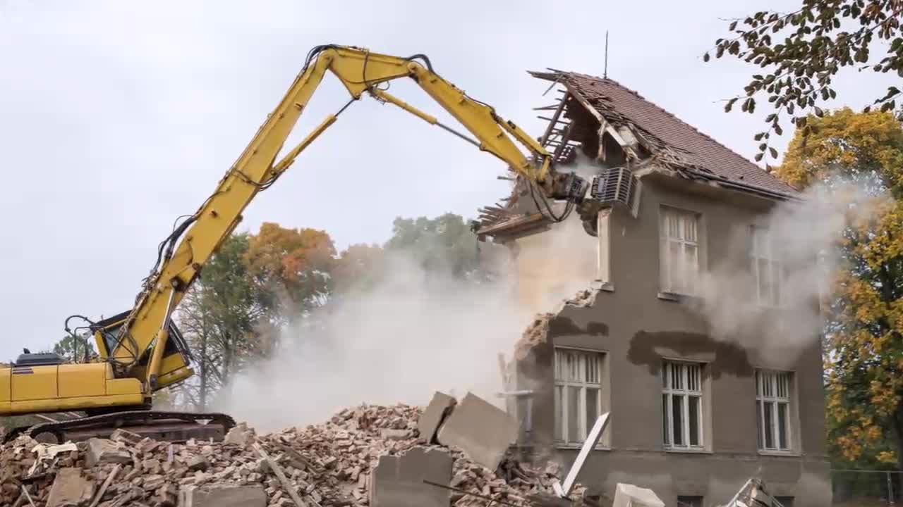 Golden Farms Demolition - (765) 225-6858