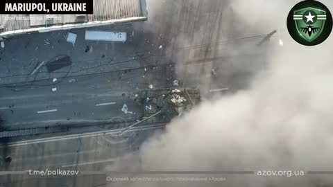 🔴Military Update Russian forces jump out of tank before its destroyed by Ukraine forces in Mariupo