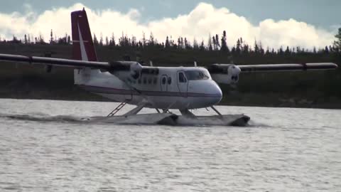 TWIN OTTER ON FLOATS CANADA