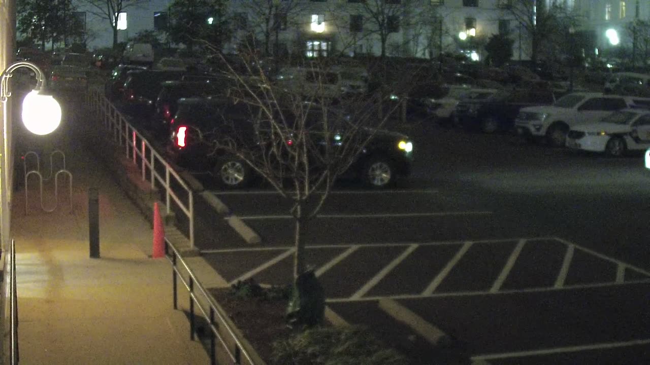 1671HQOB01NorthwestWalkway_2021-01-06_06h06min54s797ms.mp4