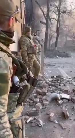 DPR during armed clashes inside the Urban Areas against Azov Regiment