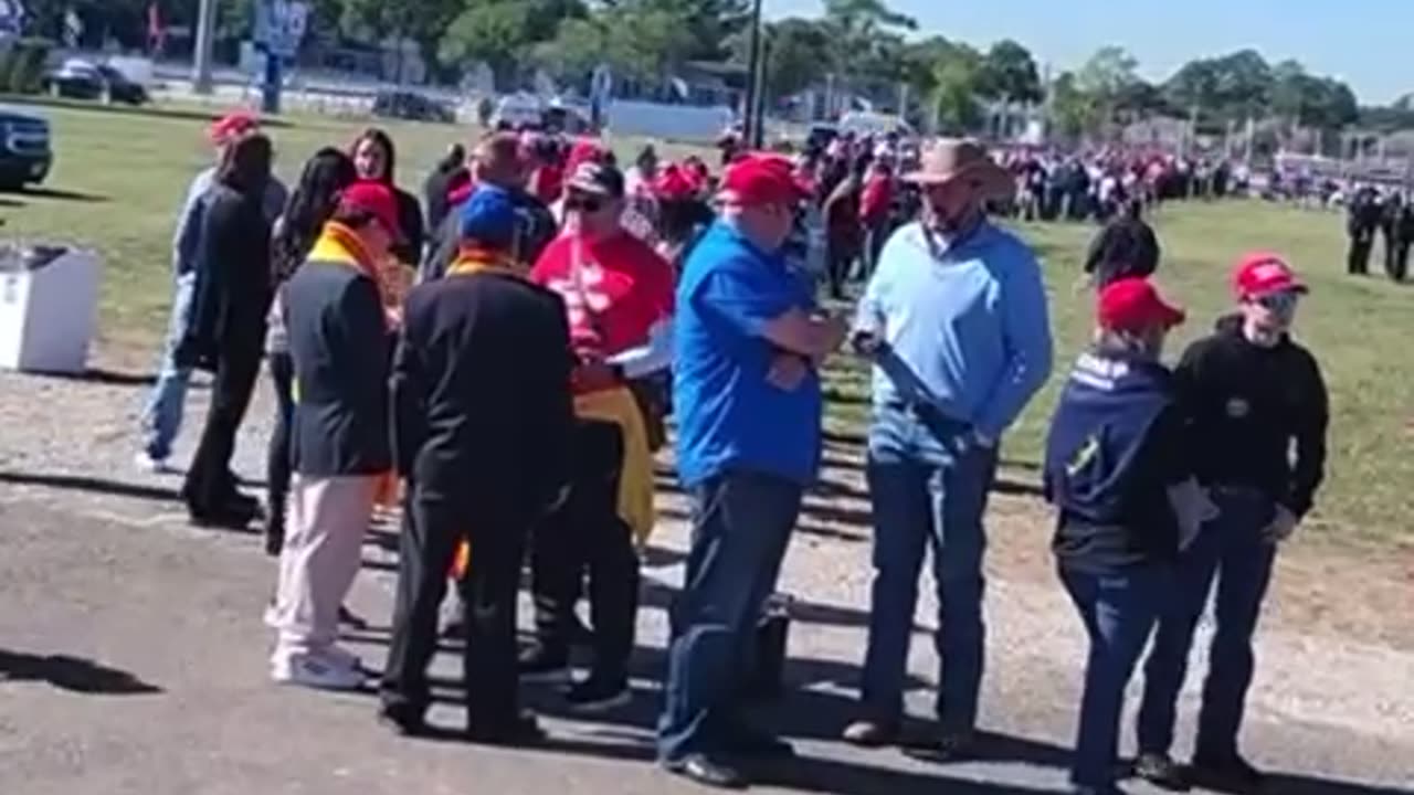 THOUSANDS turn out hours early to see President Trump speak in Houston, TX