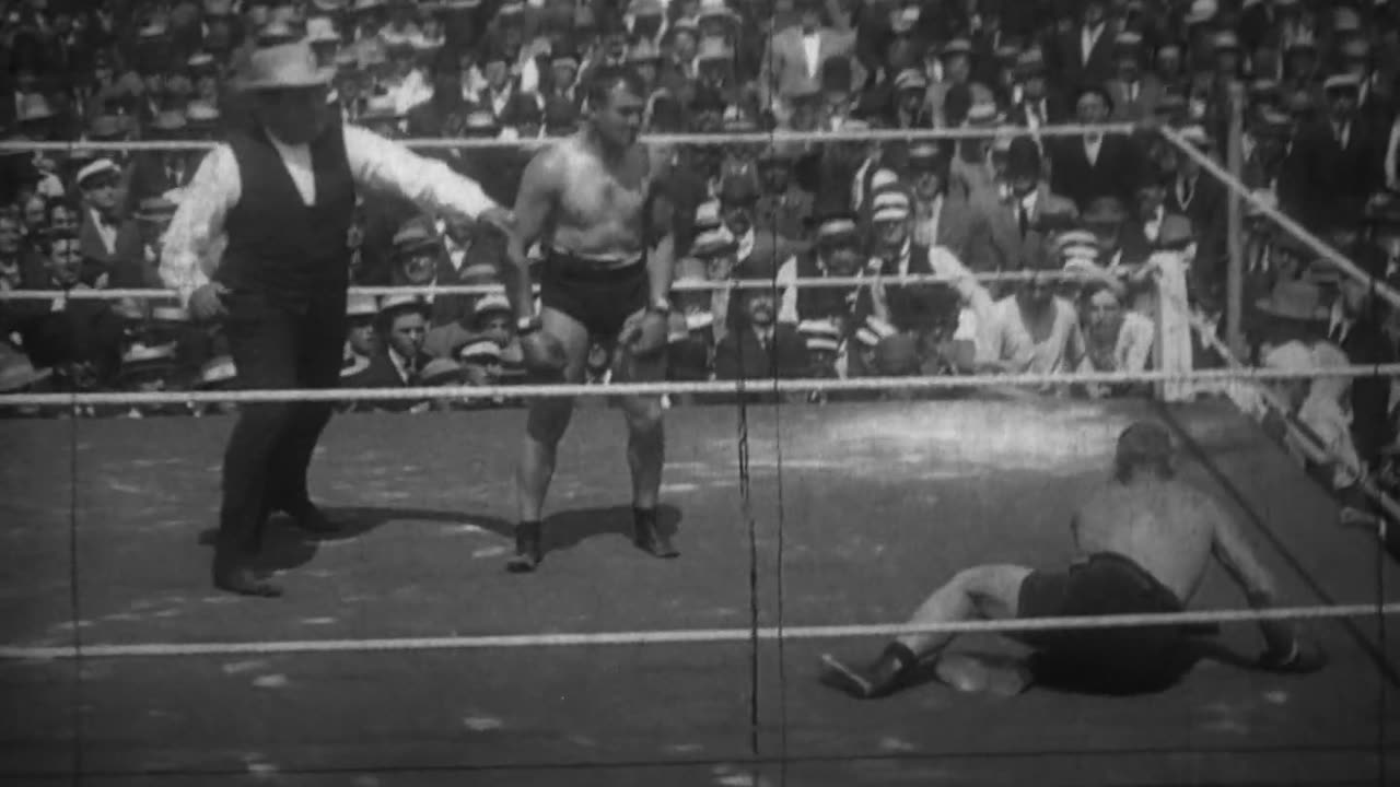 International Heavyweight Championship, Squires vs. Burns, Ocean View (1907 Black & White Film)