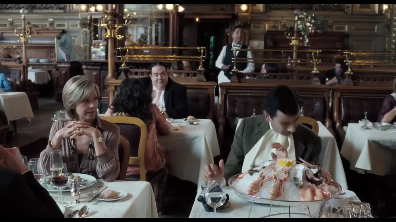 Mr Bean LOVES Seafood! | Mr Bean's Holiday | Funny Clips | Mr Bean