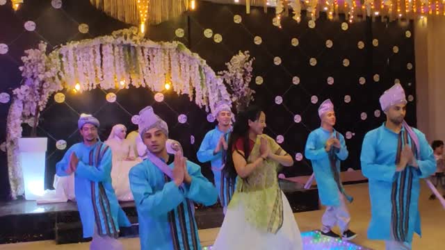 Indian Girl Spectacular Show In Egyptian Wedding