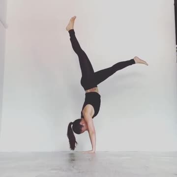 Home Yoga Fitness Workout | Free YOGA Training Videos Viral Reels | Yoga For Weight Loss female-005