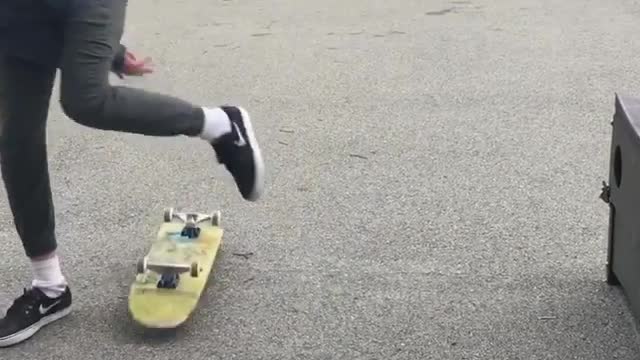 Yellow board blue long sleeve nutter