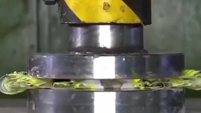 💥Hydraulic press vs bottle