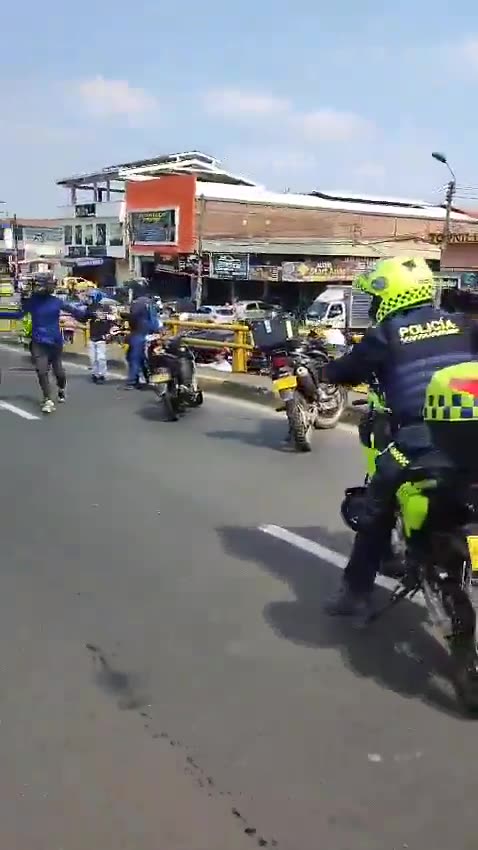 Persecución policial Cali febrero 2024