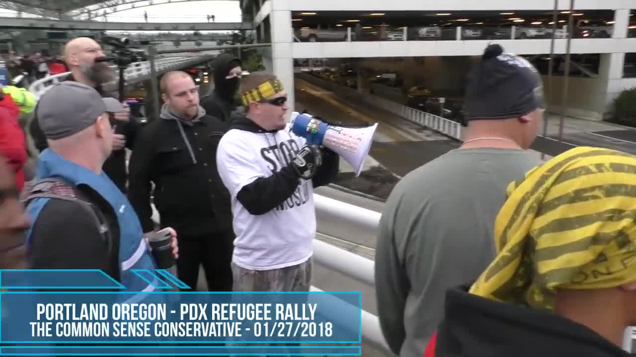 Portland AntiFa Leader Tries To Pick Fights As Pro Refugee Ban Patriots Try To Leave Rally At PDX