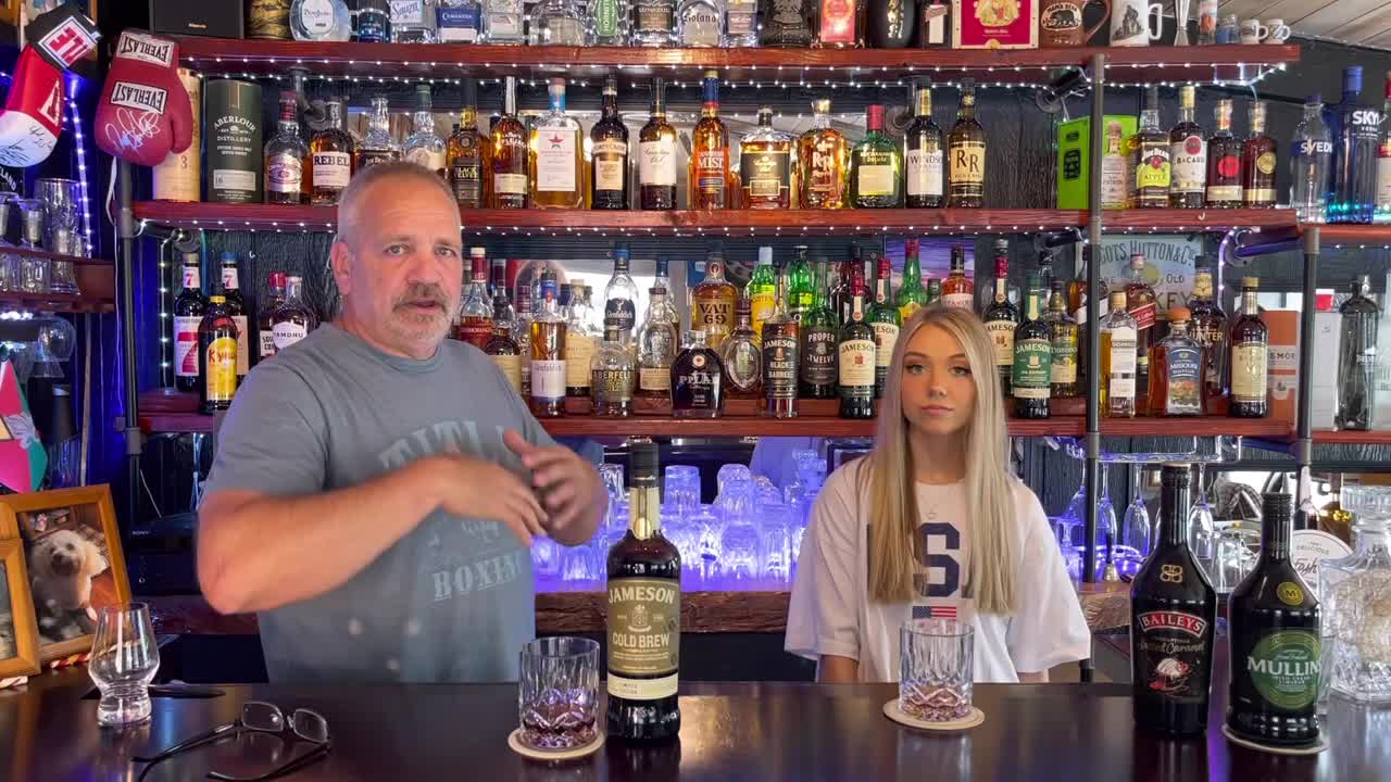 Ep 36, Elizabeth and Papa Reviewing together Whisky #papasBar