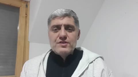 Molite se za svoje neprijatelje, kao da se oni mole (Miroljub Petrović)