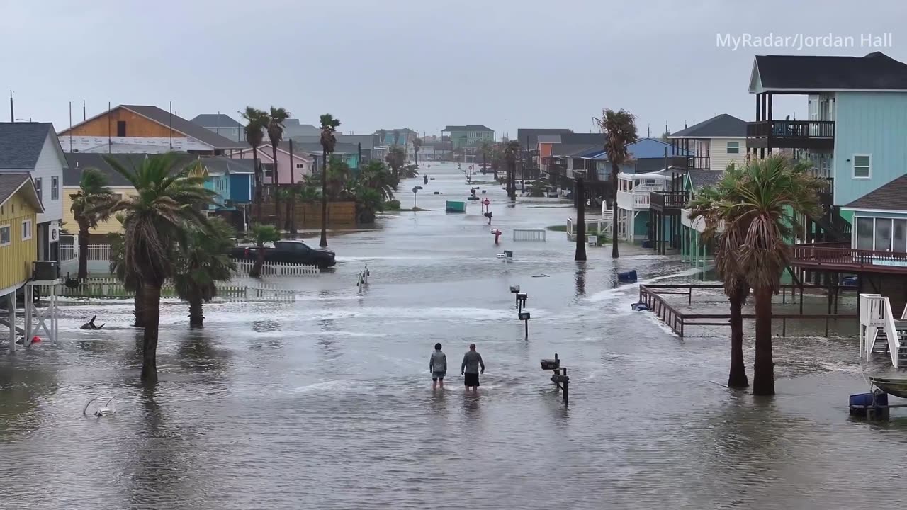 Texas: Surfside Beach is seeing significant surge flooding this morning from Tropical Storm Alberto.