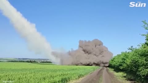 Russian Grads MLRS destroy Ukraine Armed Forces positions