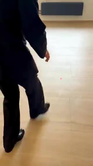 #JoeSclerosis Putin play with Biden 🤣🤣🤣