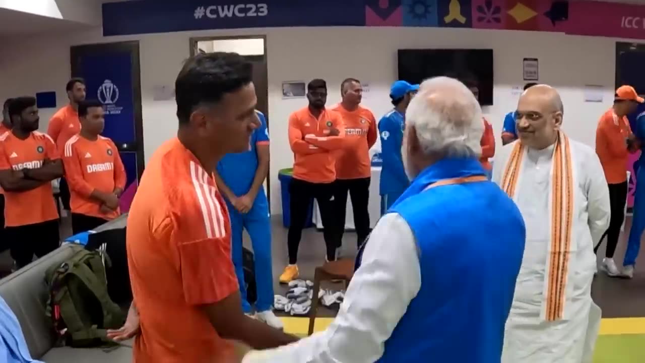 PM Modi Meets India Team After World Cup Final