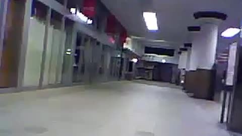神戸駅前路上ライブ。ともぞう