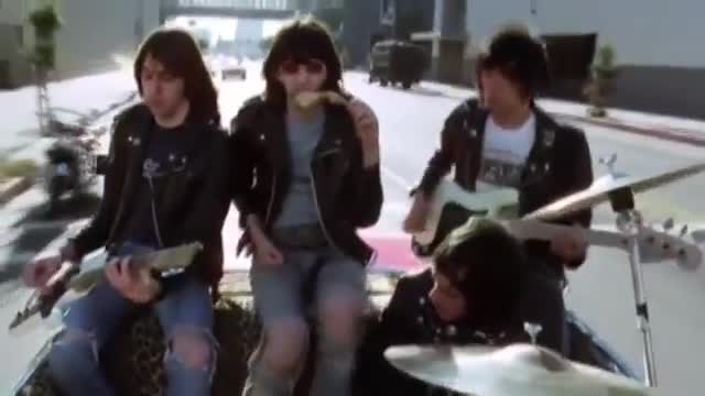 Ramones - I Just Want To Have Something To Do
