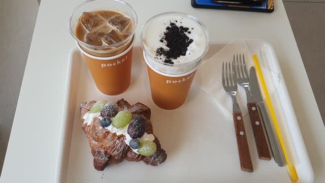 Ice latte, chocolate latte, and green grape croissant