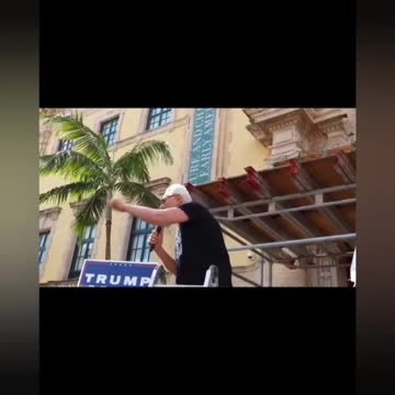 Florida Governor Ron DeSantis declined a reporter’s request .