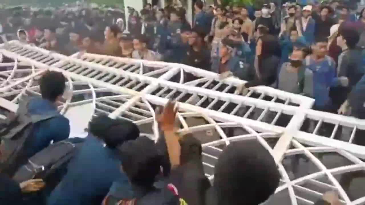 From Indonesia: protesters storm the Council of People's Representatives building.