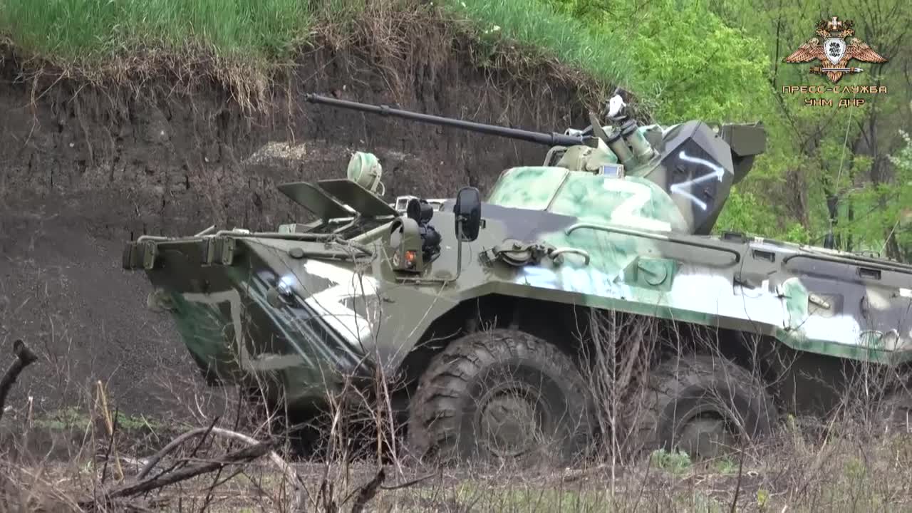 Ukraine War - Fire raid of the BTR-82A of the DPR Army