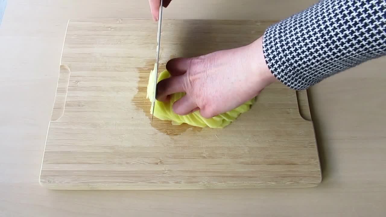 How To Cut Potato