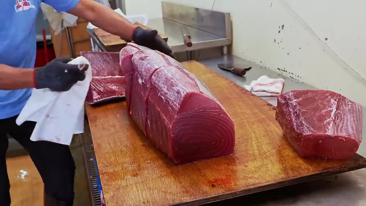 World's Sharpest Tuna Knife