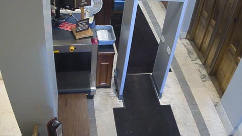 1017RSOB01DelAveADADoor_2021-01-06_01h40min24s203ms.mp4