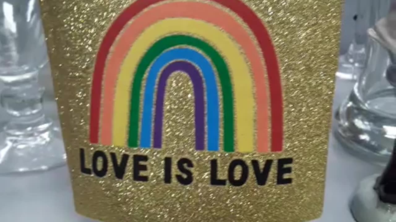 Making stuff hideous so that people will look at it