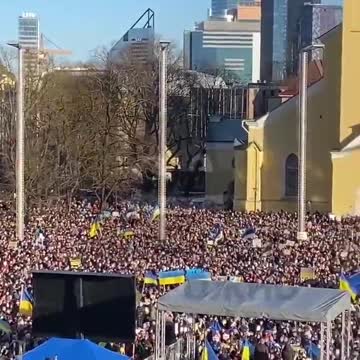 Massive Protests at Tallin, #Estonia, in support of #Ukraine against #russianinvasion.
