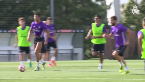 Cristiano and Benzema return to group training