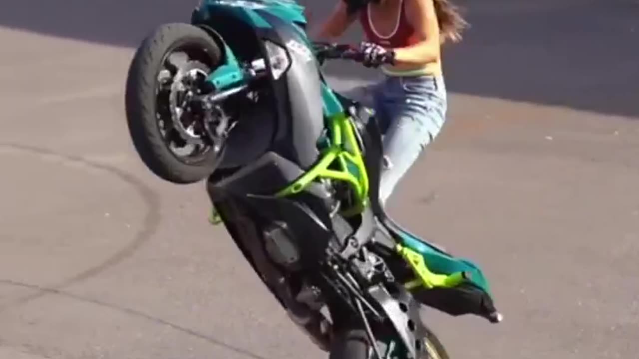 Stunning Girl stunt