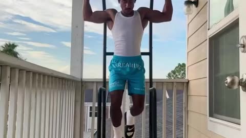 Calisthenics Workout Routine Of 500 Dips And 500 Pull-Ups