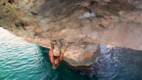 Chris Sharma's Most Spectacular Climb! First Ascent of Es Pontás, Mallorca-10