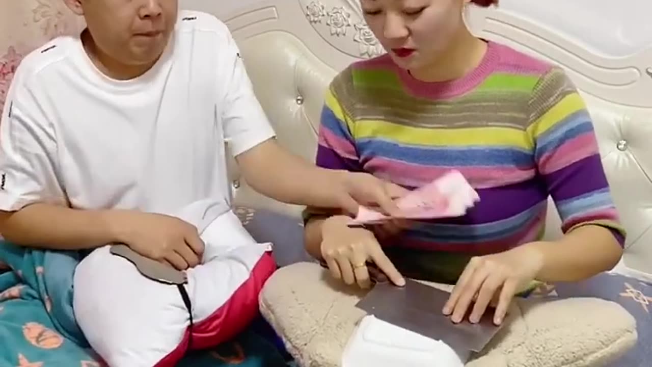 funny chinese couple