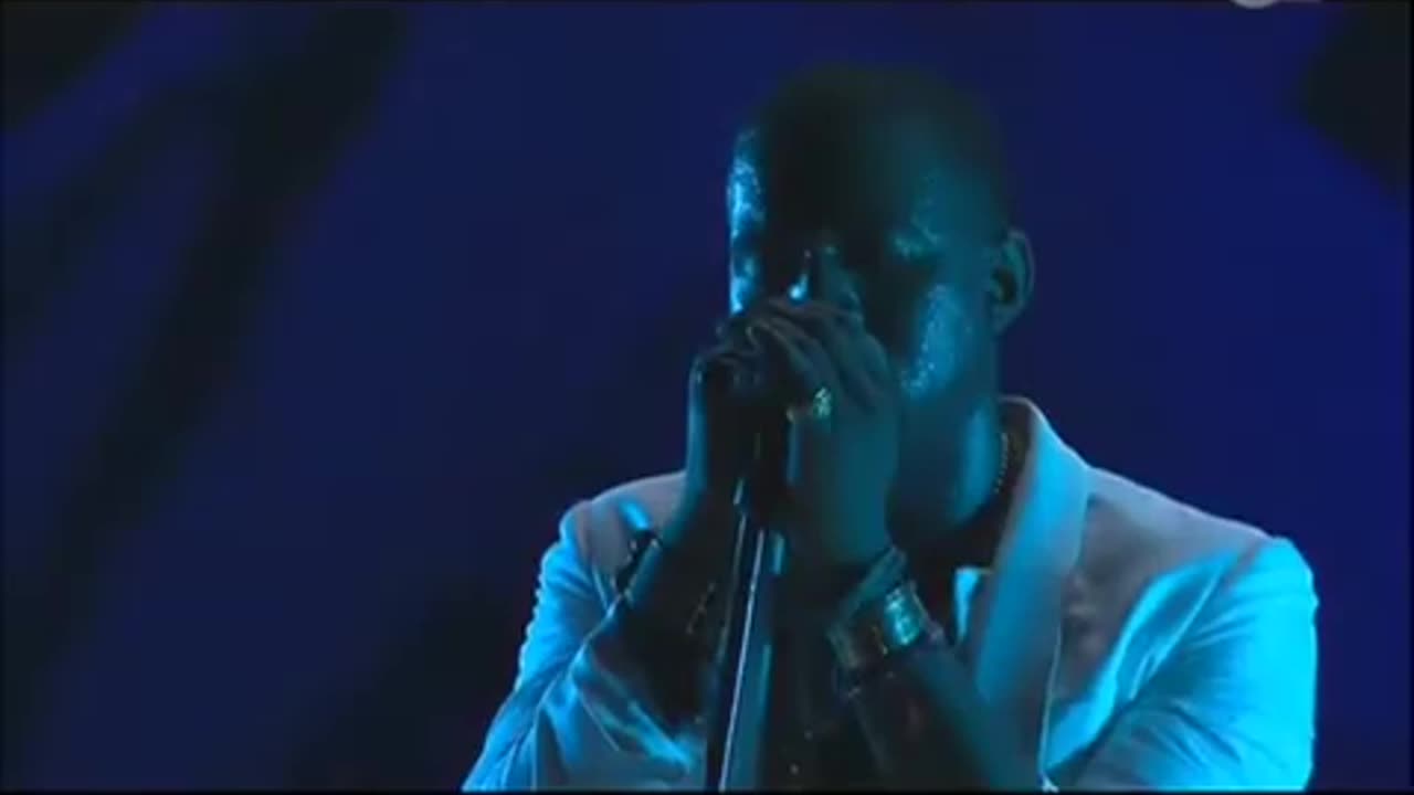 Kanye West - Monster - Extended Outro (Live)