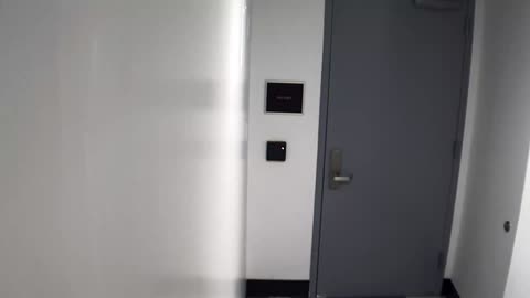 6144RHOBG2G201ABStairwayLobbyEntry_2021-01-06_10h40min02s367ms.mp4