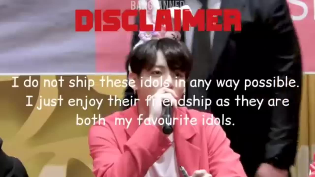 BTS and BLACKPINK moments! Cute BTS moments.