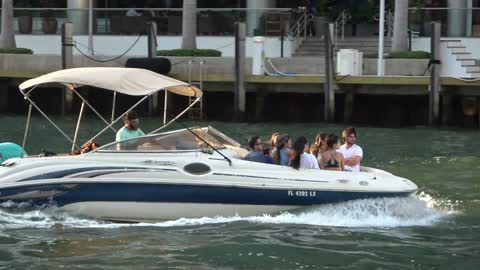 WHITE PARTY ON SMALL BOAT HOT CHICKS, YACHTS FILLED WITH PIPS ON MIAMI RIVER CLIF HIGH