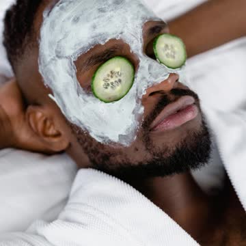 4 Things that instantly brighten tired eyes after a long day at work