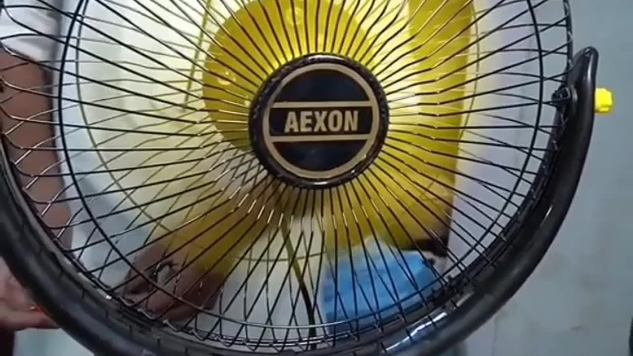 Table fan manufacturing process at factory