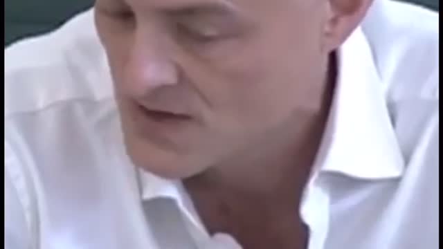 Boris Johnson says that Chaos is Good (for him)