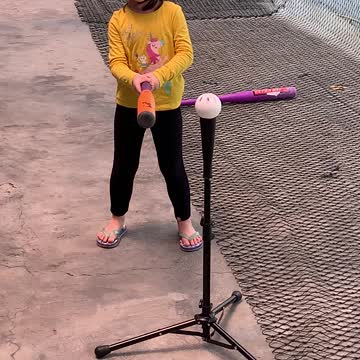 Tee Ball batting