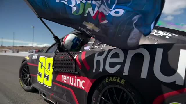 [NASCAR] Daniel Suárez celebrates his first Cup win with massive burnout