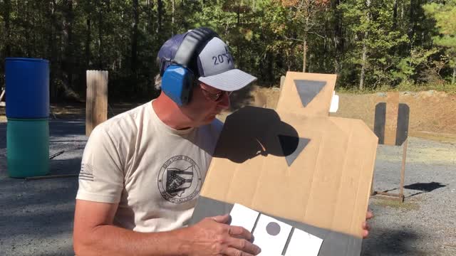 Todd Jarrett - Sighting in your pistol sights