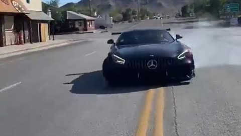 2021 Mercedes-AMG GTR smokin tire😱🔥